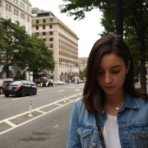 Meet your Posher, Valeria